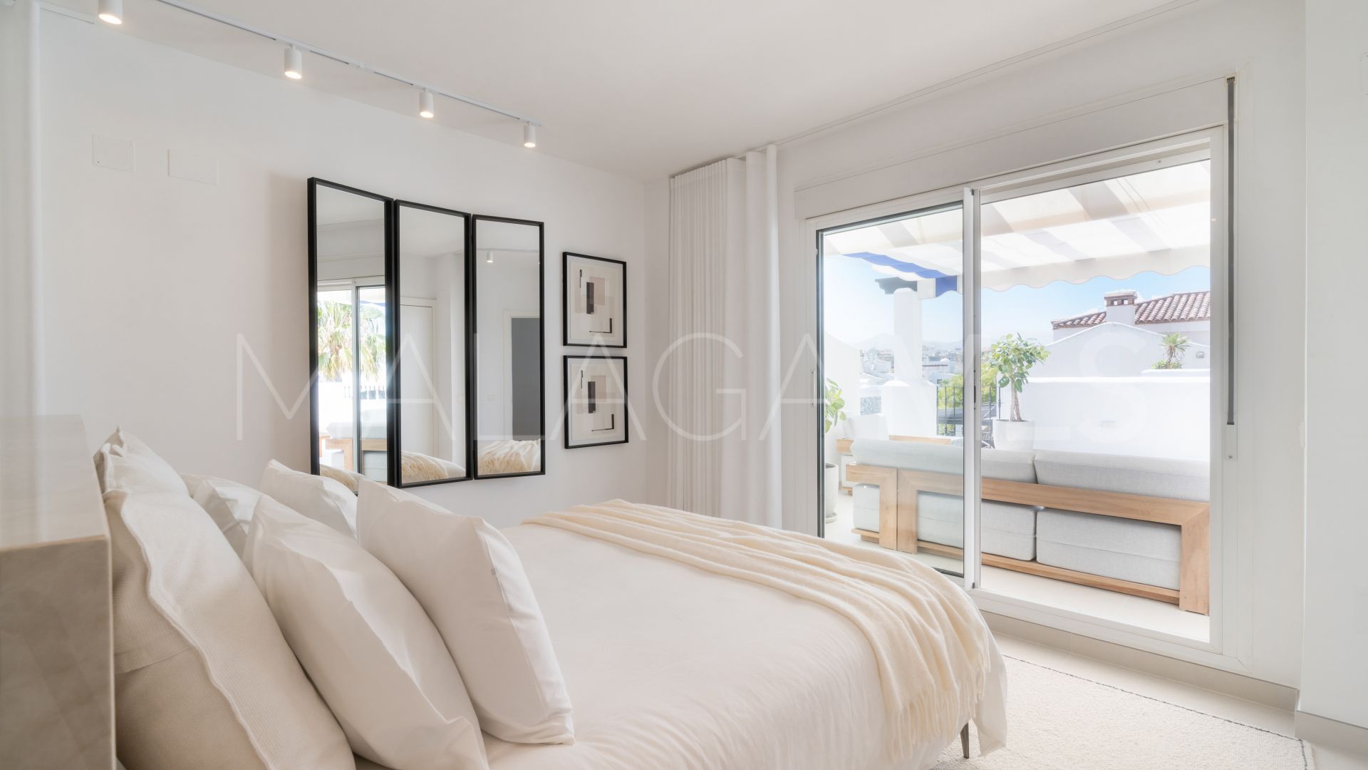 Nueva Alcantara, atico duplex for sale