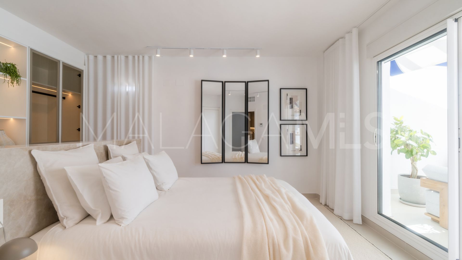 Nueva Alcantara, atico duplex for sale