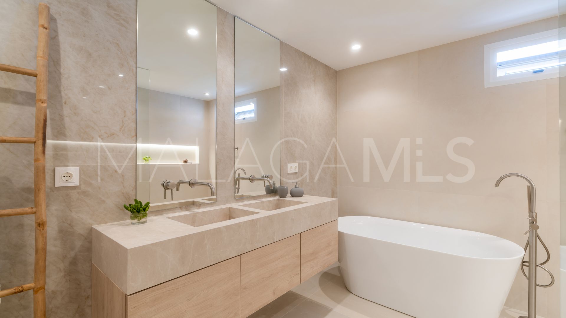 Nueva Alcantara, atico duplex for sale