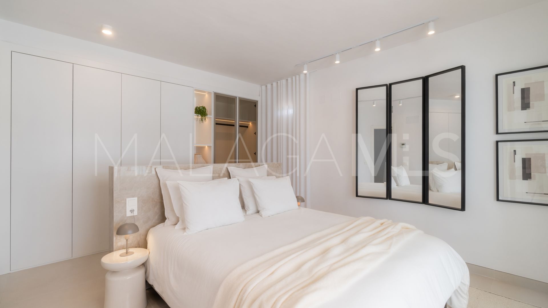 Nueva Alcantara, atico duplex for sale