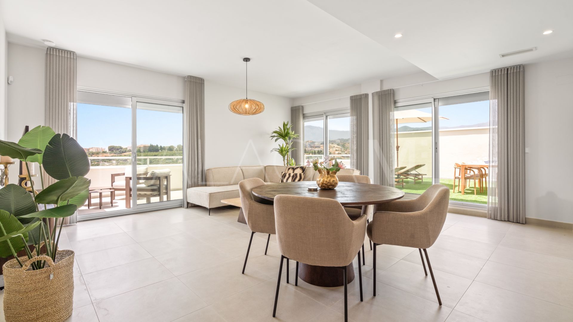 Penthaus for sale in Estepona
