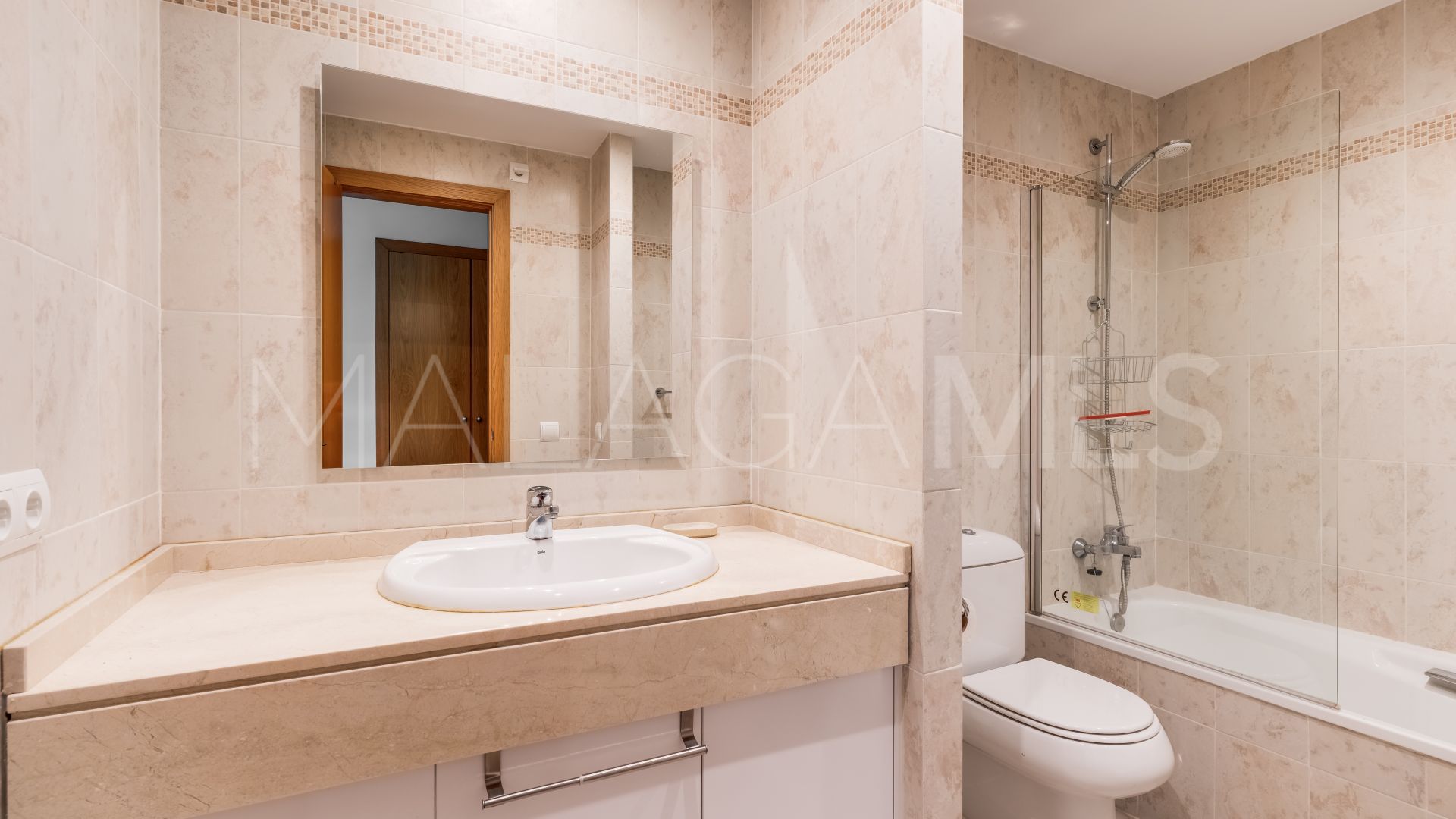 Appartement rez de chaussée for sale in Estepona
