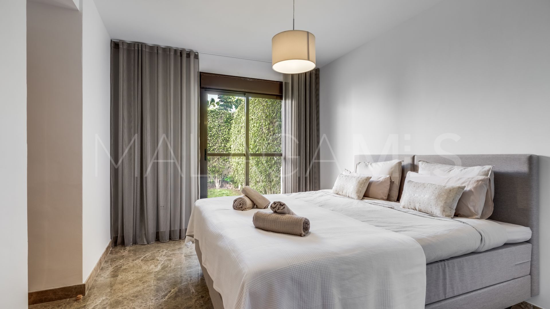 Appartement rez de chaussée for sale in Estepona