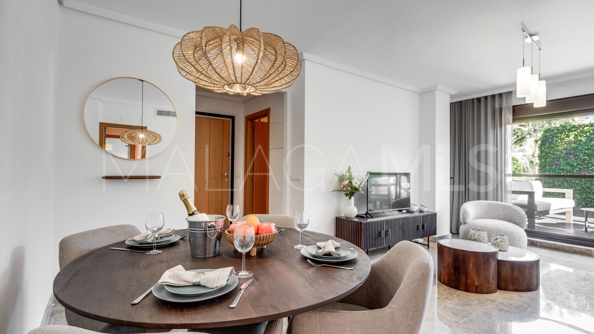Appartement rez de chaussée for sale in Estepona