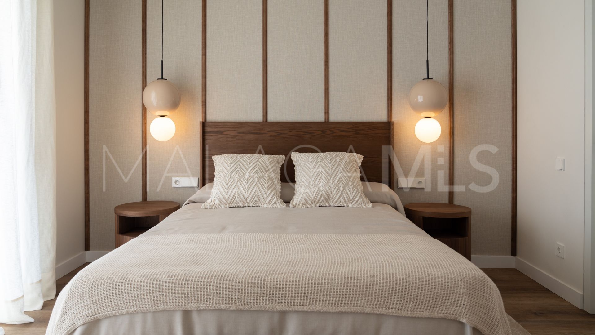 Villa for sale in Nueva Andalucia