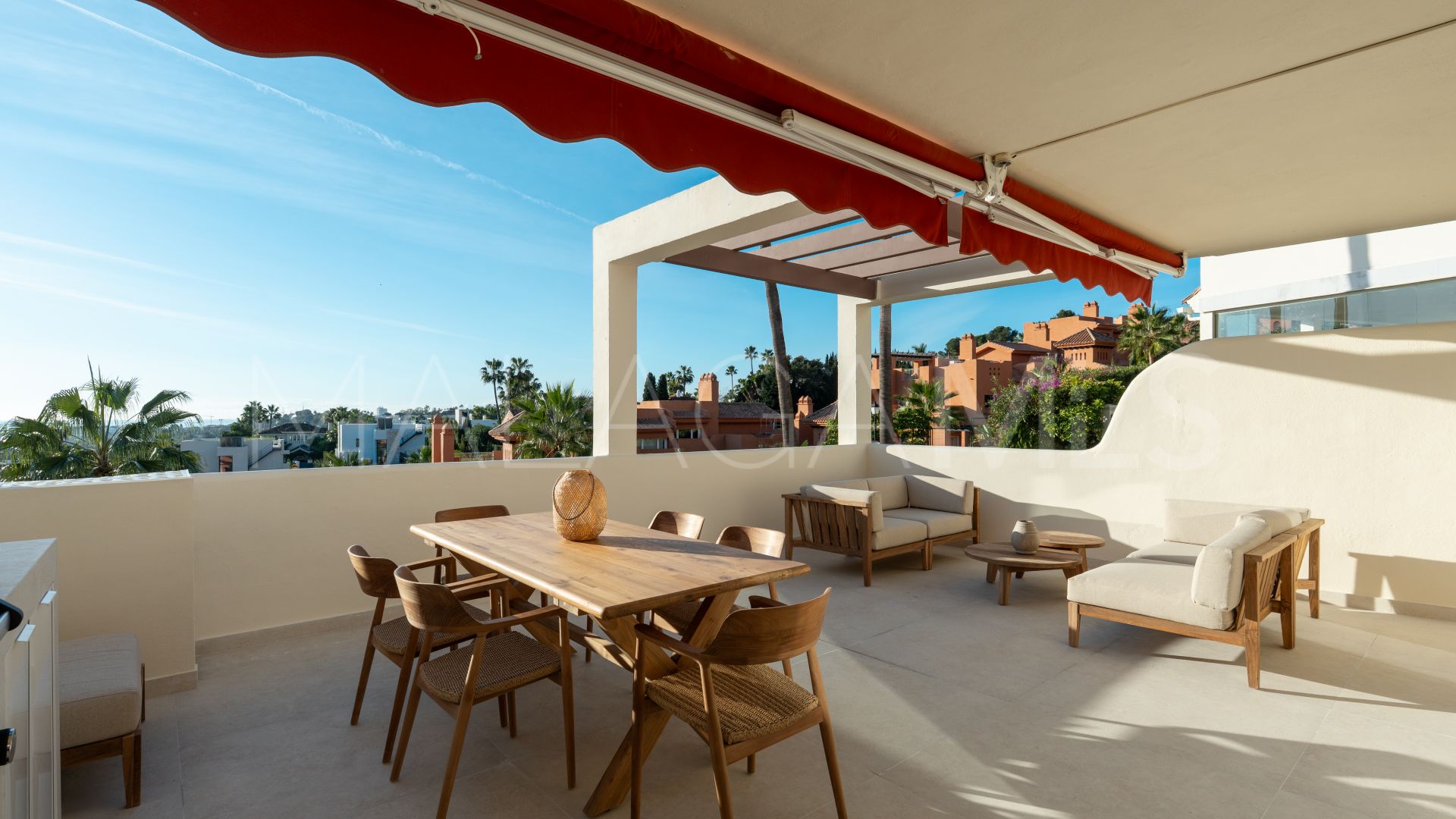 Lägenhet for sale in Palacetes Los Belvederes