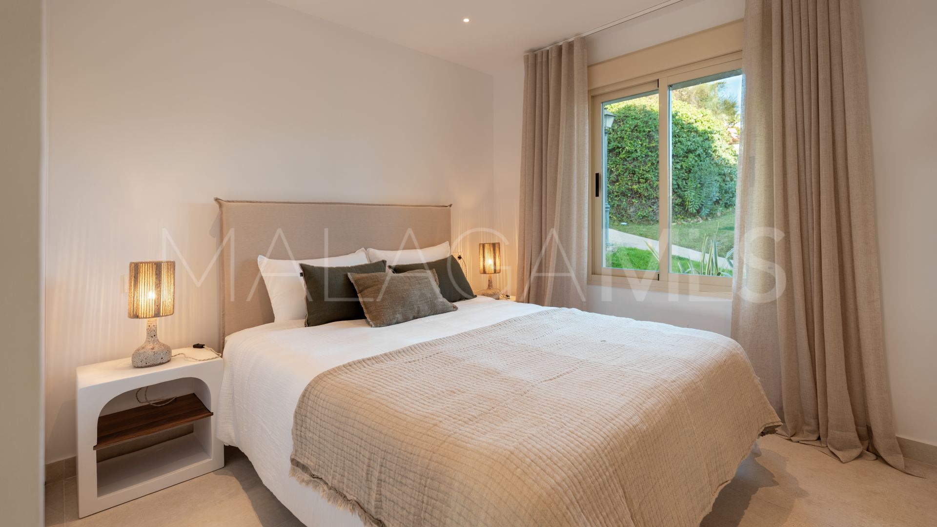 Lägenhet for sale in Palacetes Los Belvederes