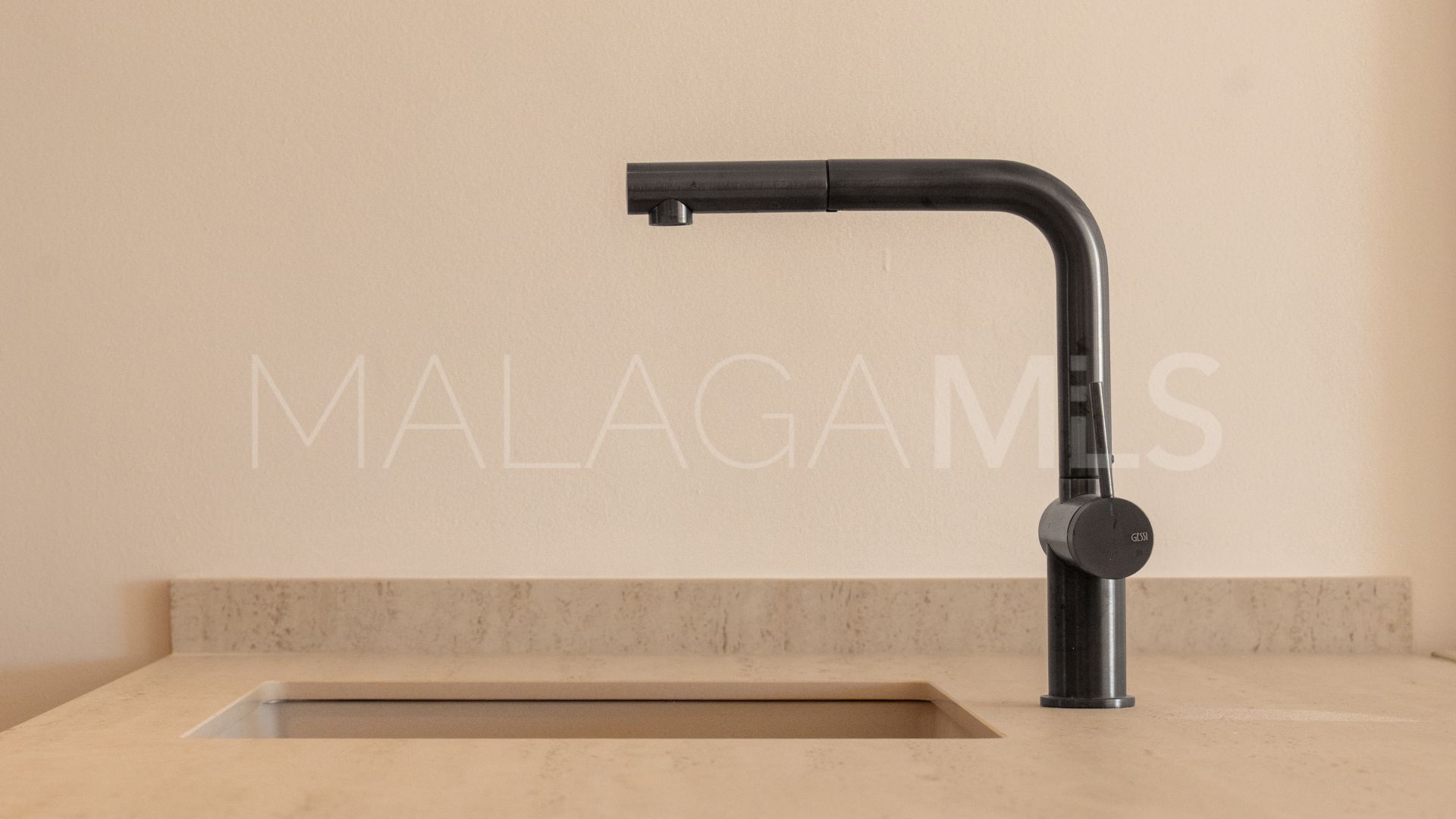 Lägenhet for sale in Palacetes Los Belvederes