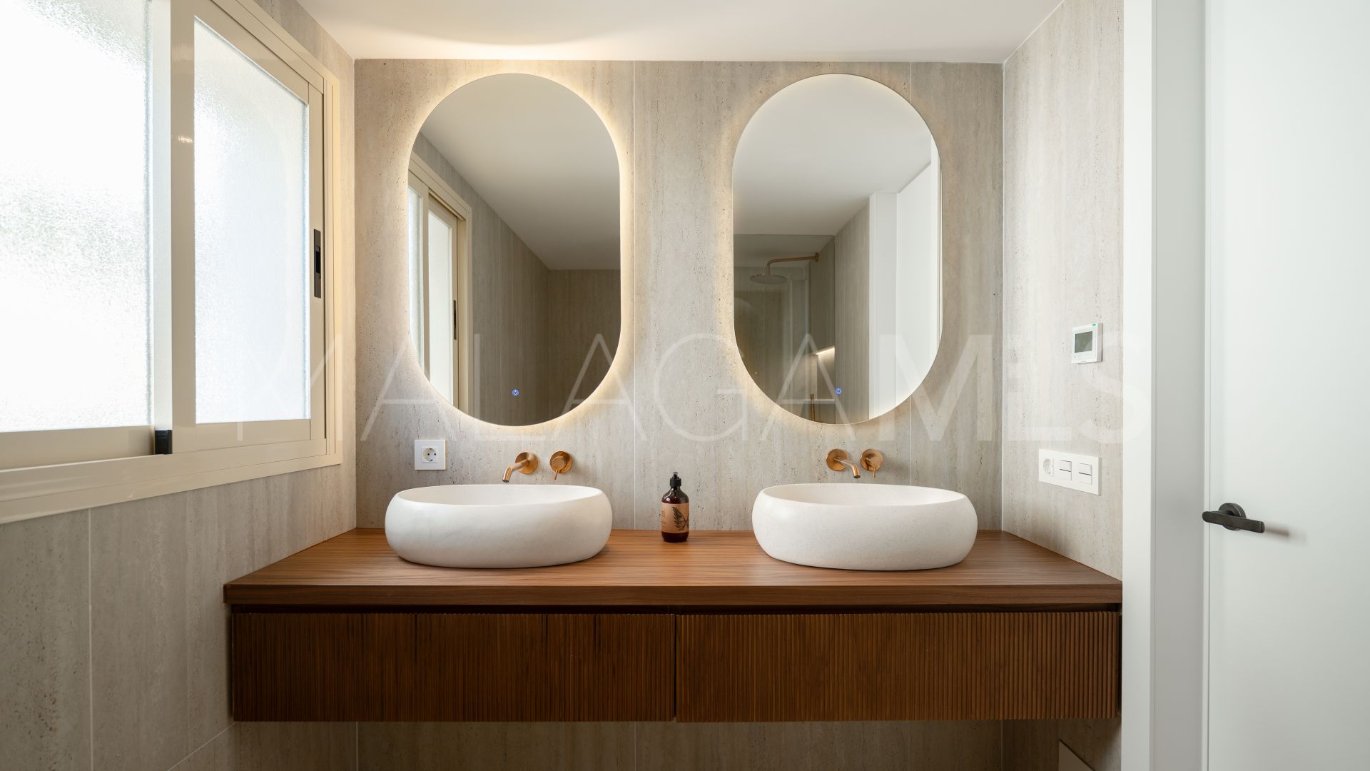 Lägenhet for sale in Palacetes Los Belvederes