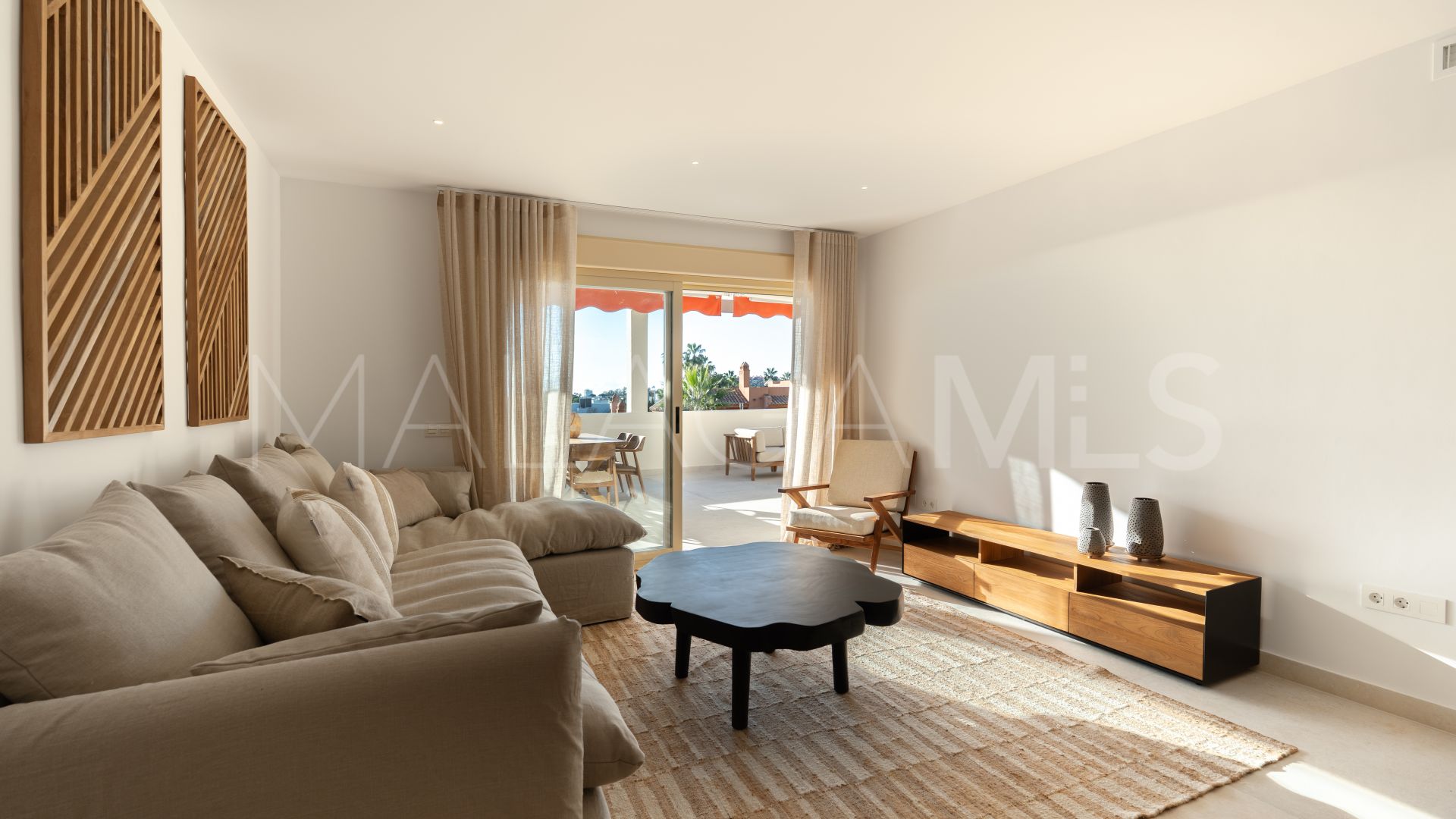 Lägenhet for sale in Palacetes Los Belvederes