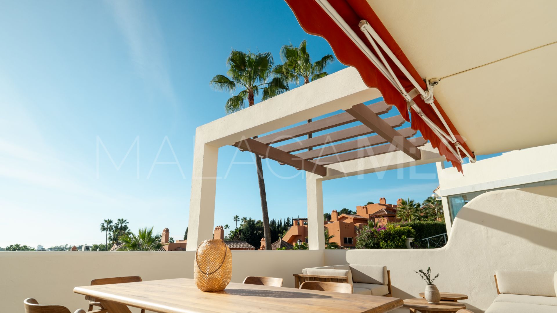 Lägenhet for sale in Palacetes Los Belvederes