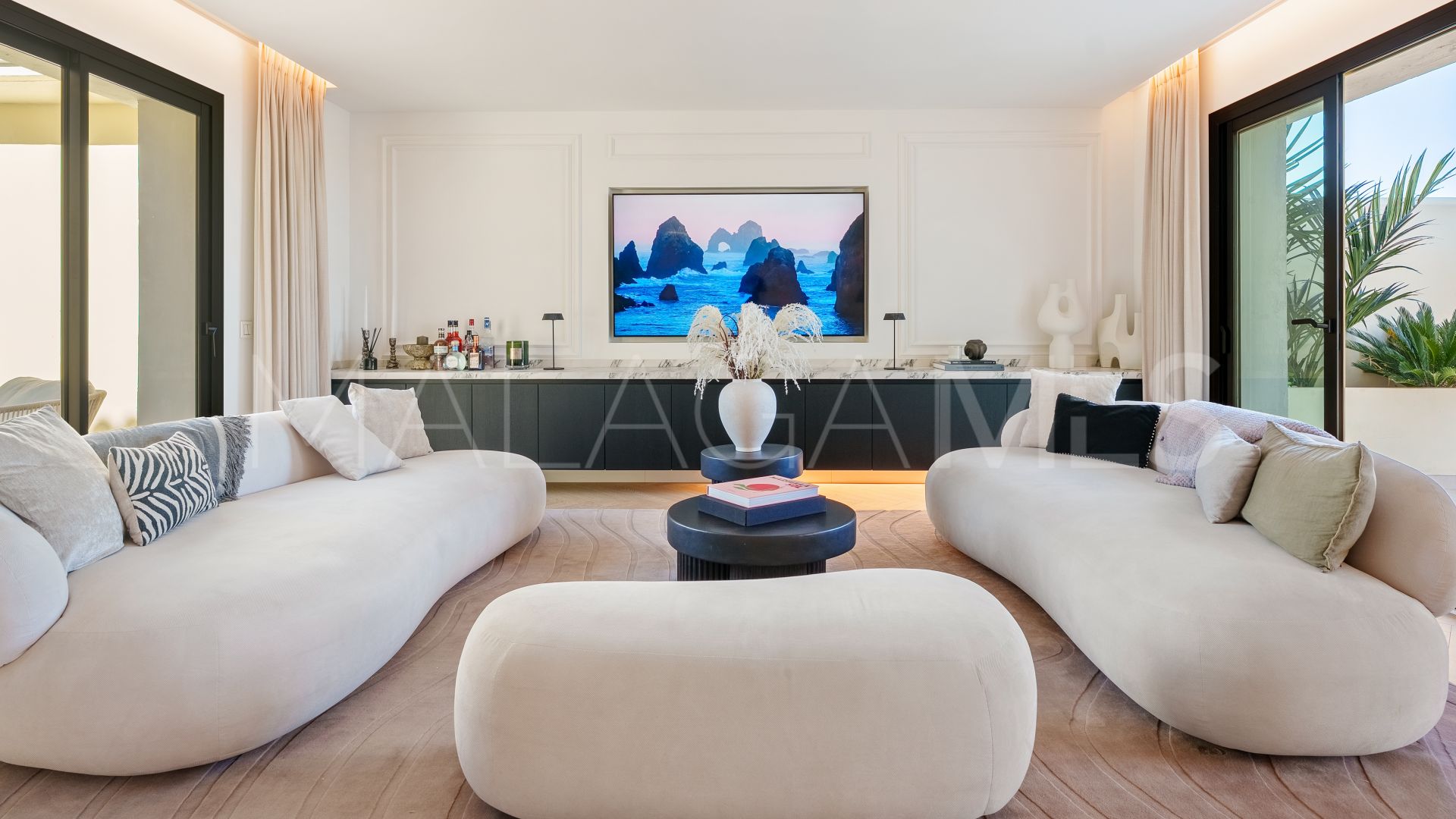 Zweistöckiges penthouse for sale in Palacetes Los Belvederes