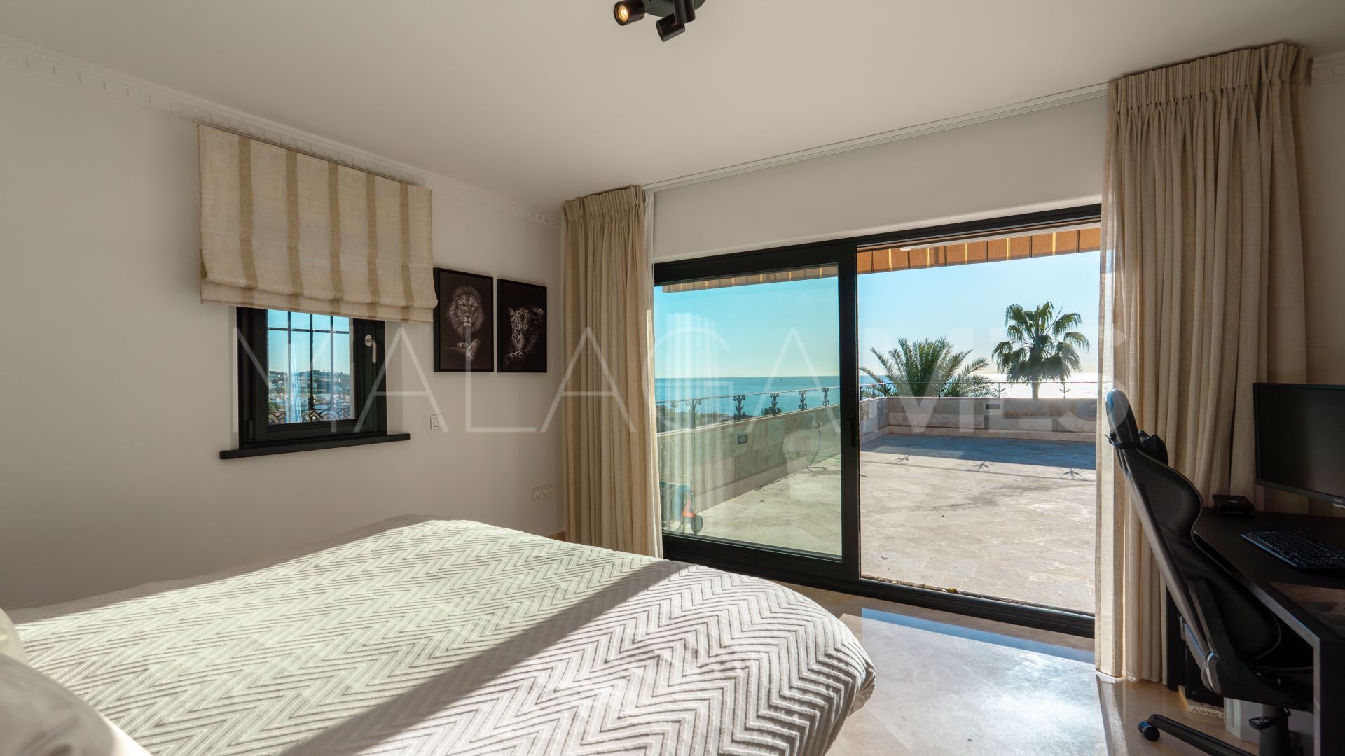 Villa for sale in Cala de Mijas