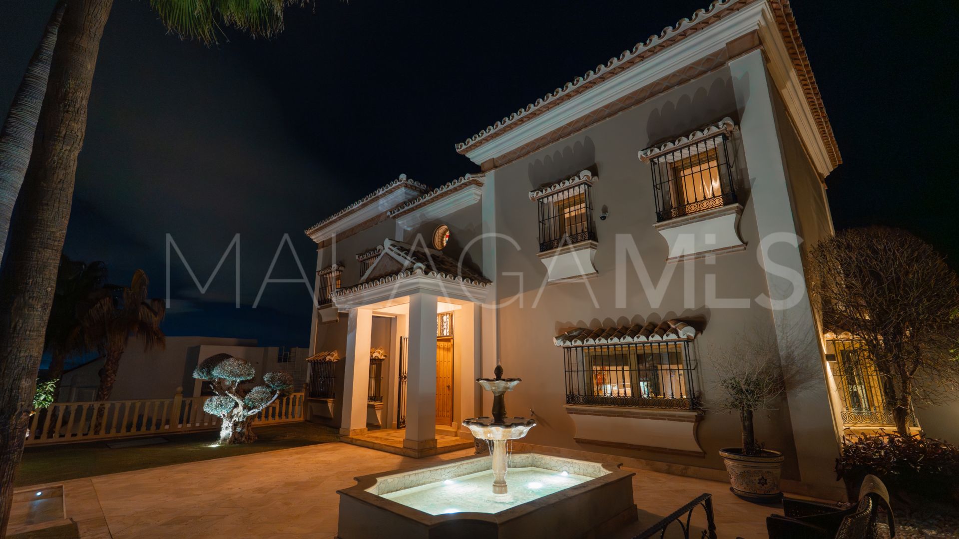 Villa for sale in Cala de Mijas