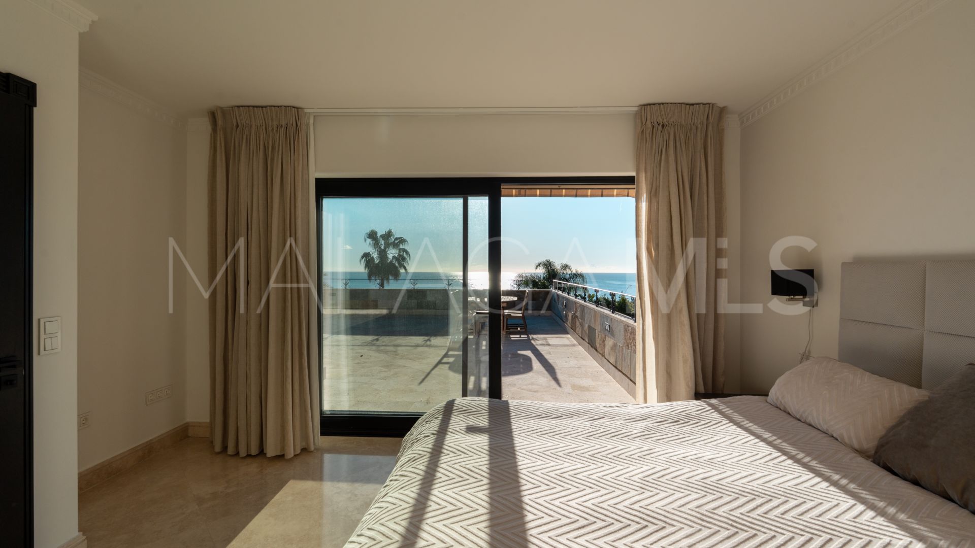 Villa for sale in Cala de Mijas