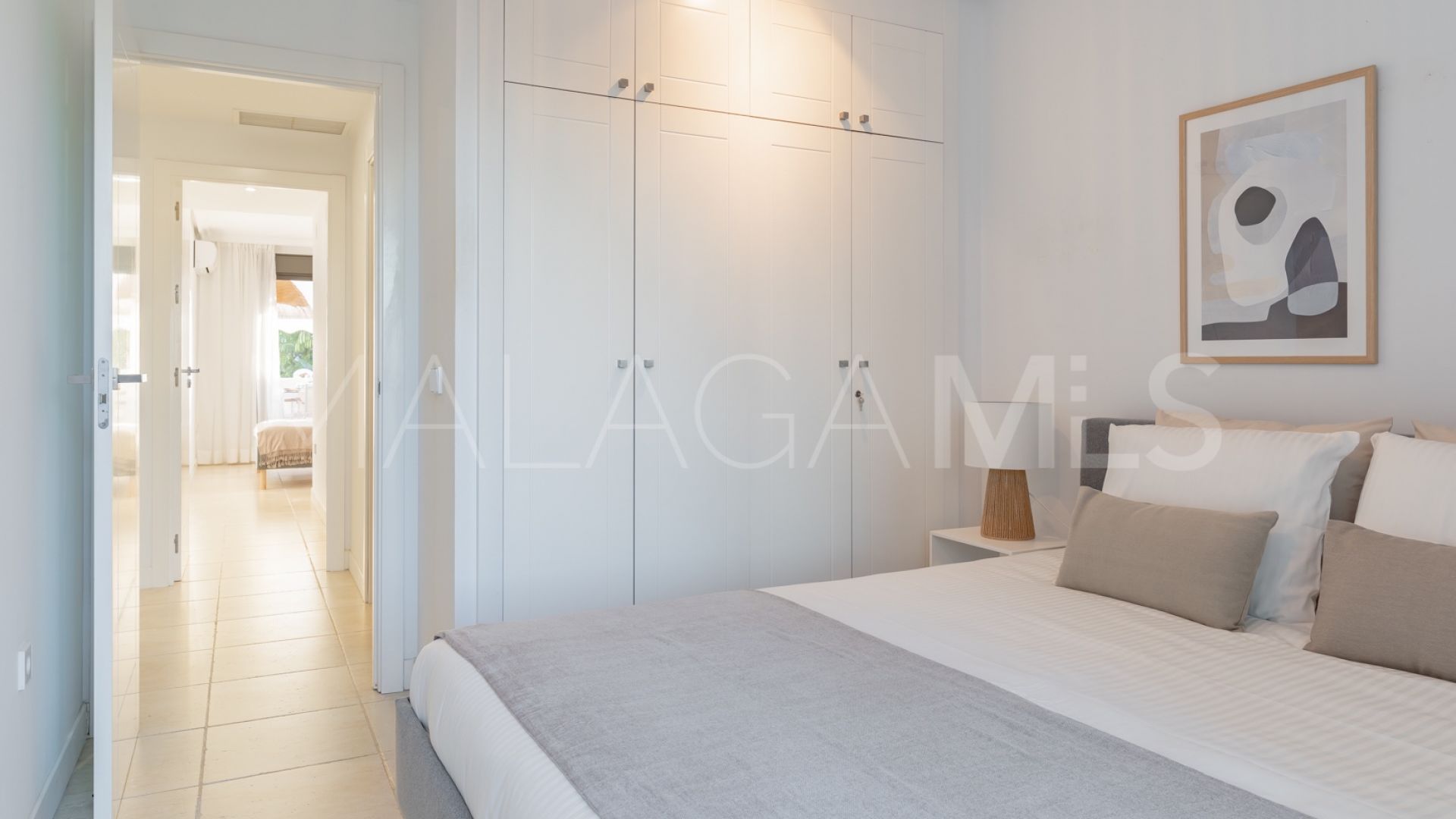 Apartamento planta baja a la venta in Estepona