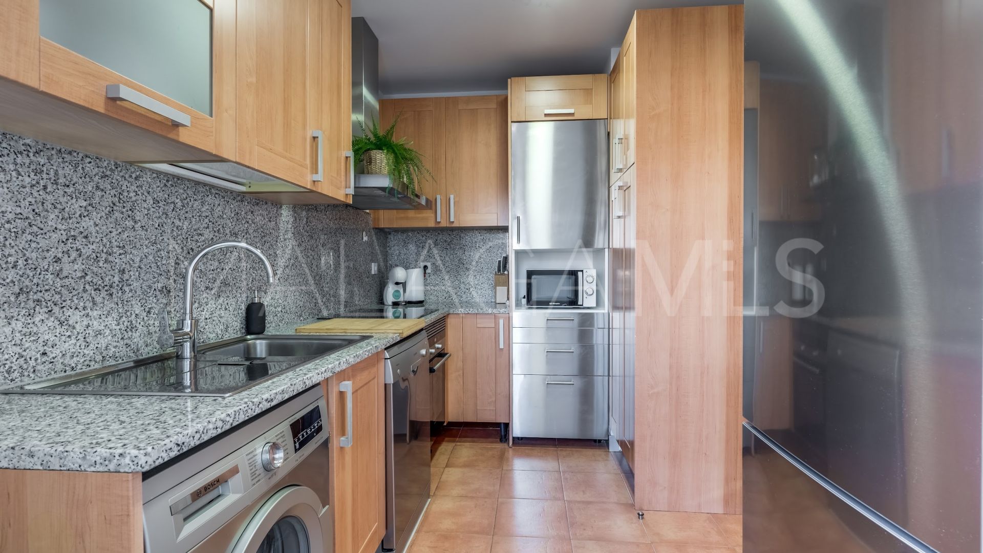 Apartamento planta baja a la venta de 2 bedrooms in Estepona