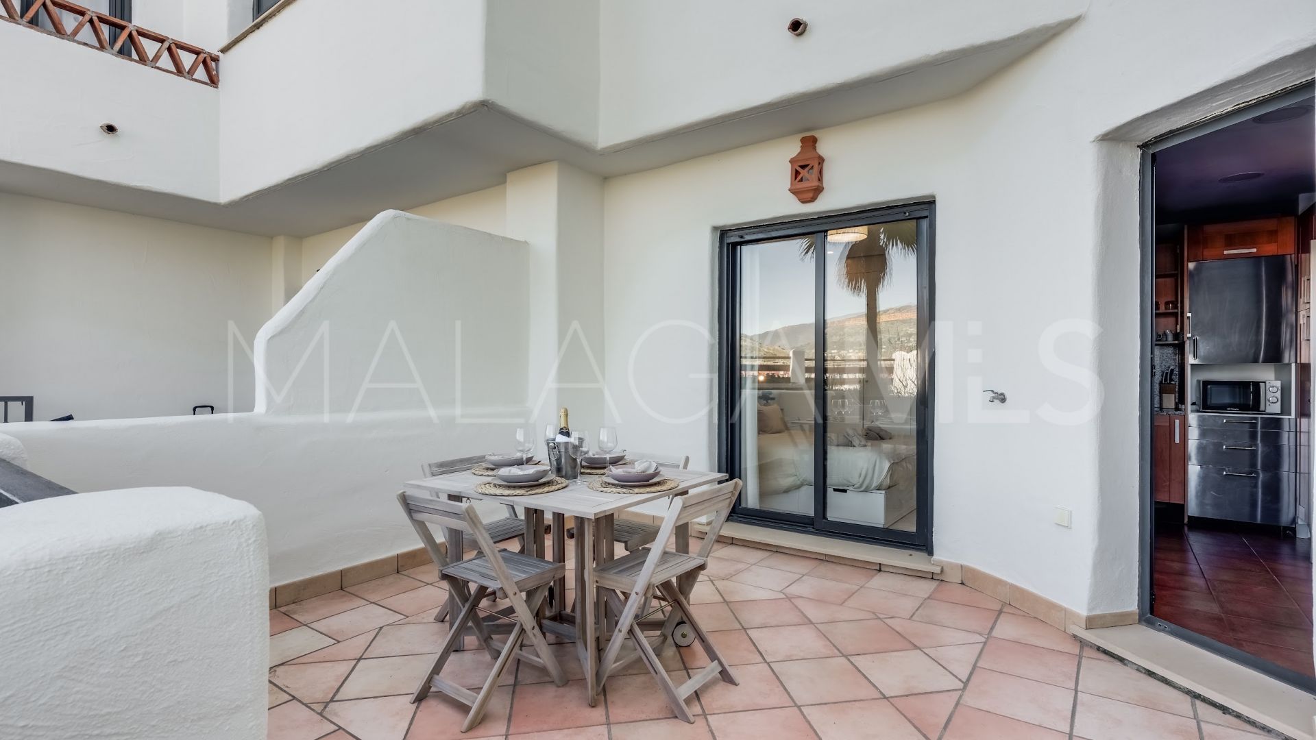 Apartamento planta baja a la venta de 2 bedrooms in Estepona