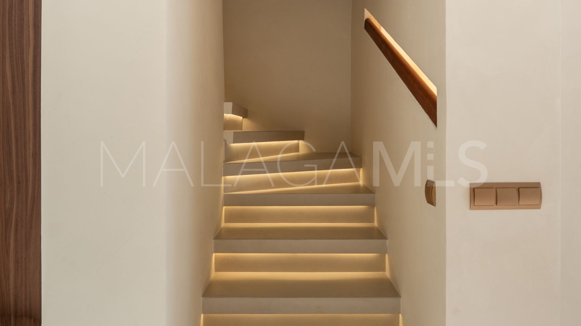 Tvåvånings takvåning for sale in Altos de La Quinta