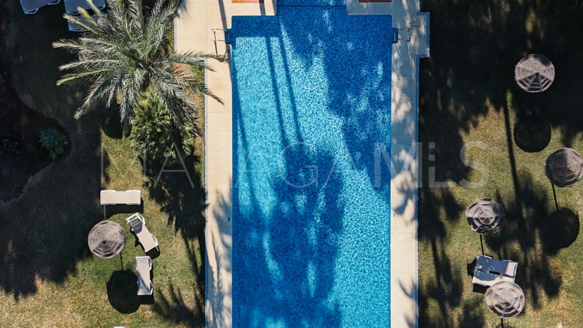 Tvåvånings takvåning for sale in Altos de La Quinta