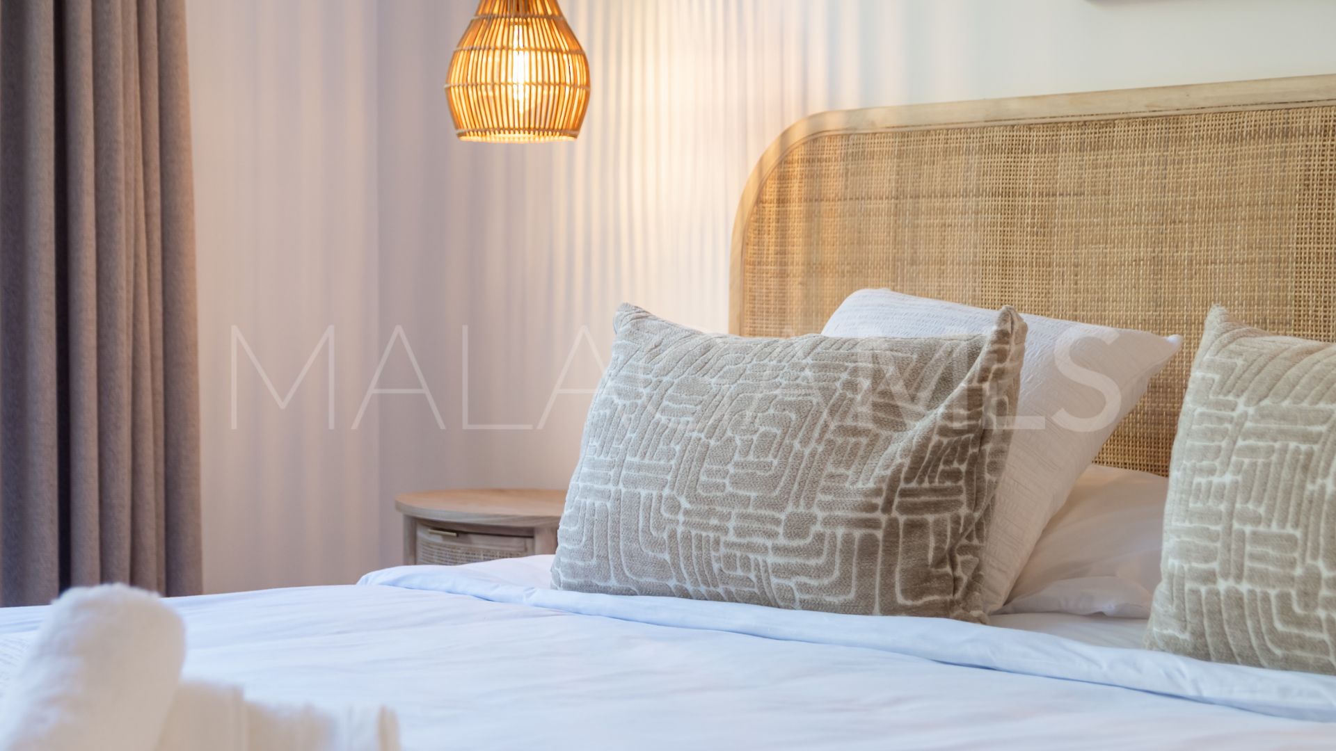 Semi detached house with 4 bedrooms for sale in Altos del Paraiso