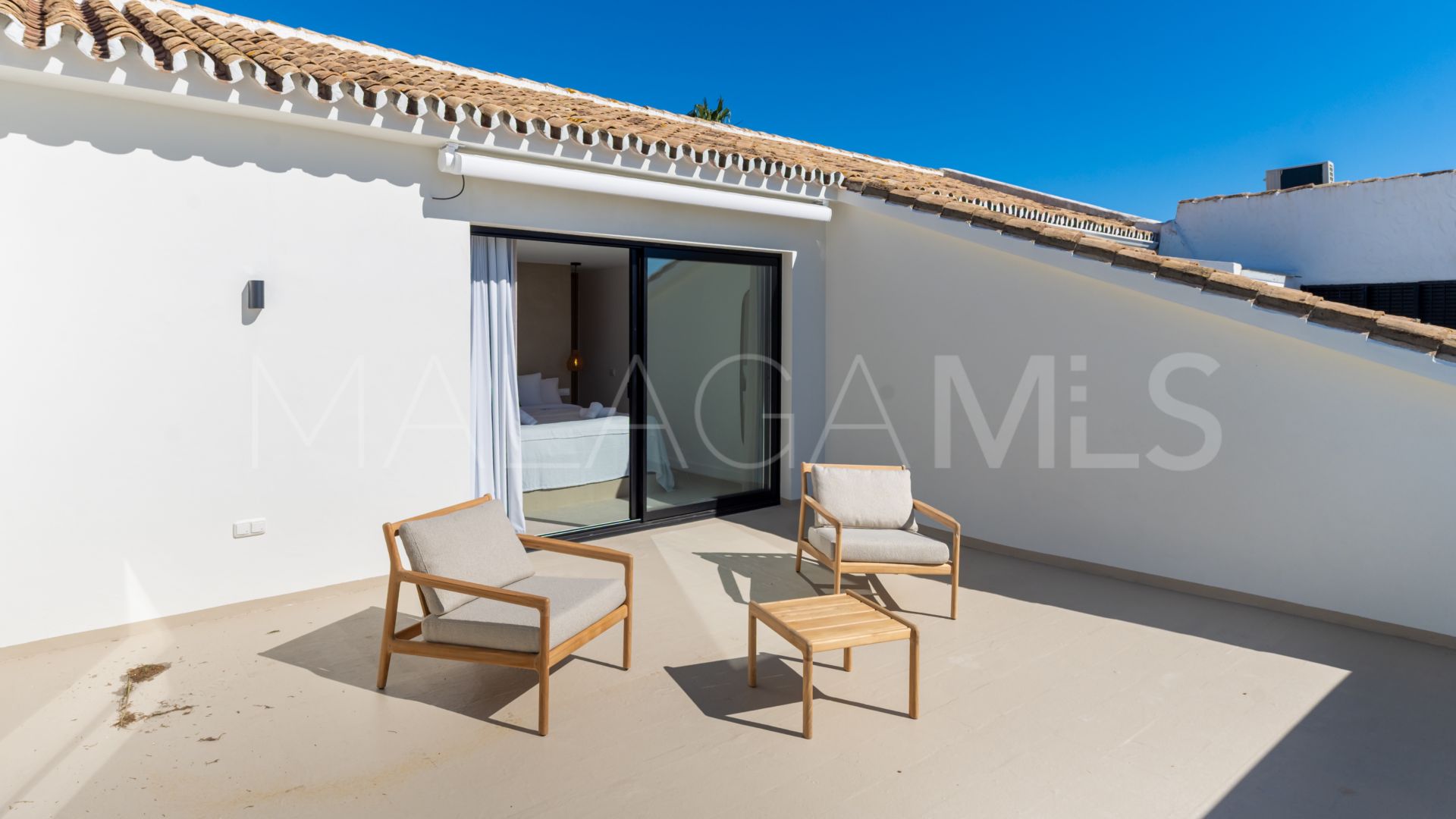 Semi detached house with 4 bedrooms for sale in Altos del Paraiso