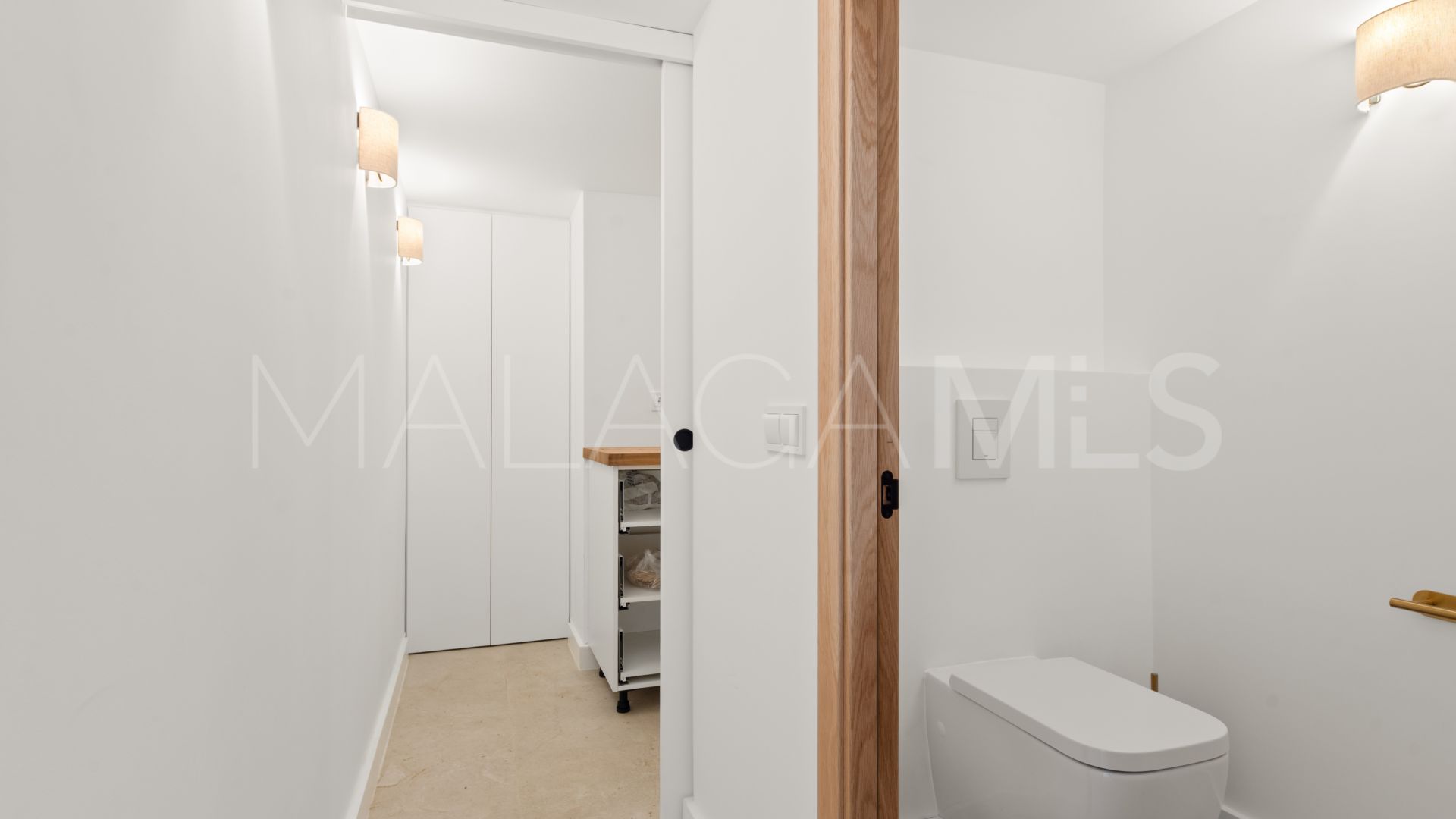 Semi detached house with 4 bedrooms for sale in Altos del Paraiso