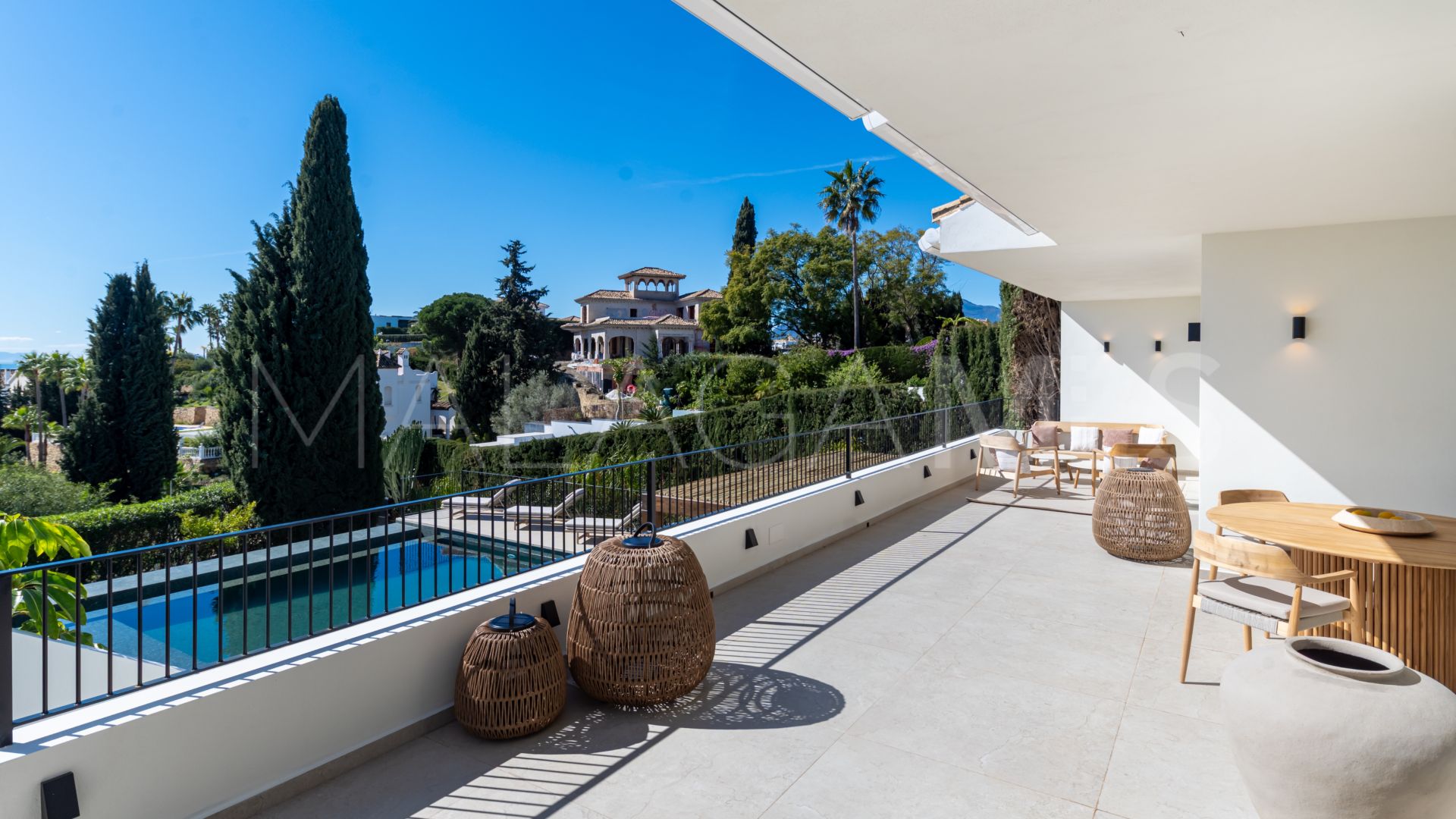 Semi detached house with 4 bedrooms for sale in Altos del Paraiso