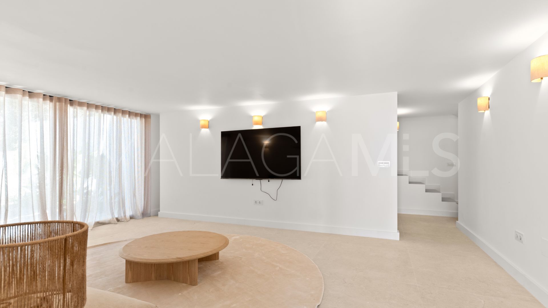 Semi detached house with 4 bedrooms for sale in Altos del Paraiso