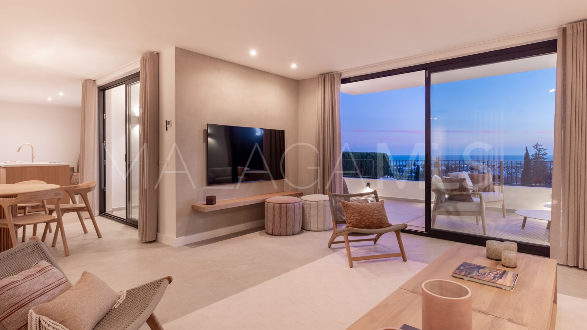 Semi detached house with 4 bedrooms for sale in Altos del Paraiso