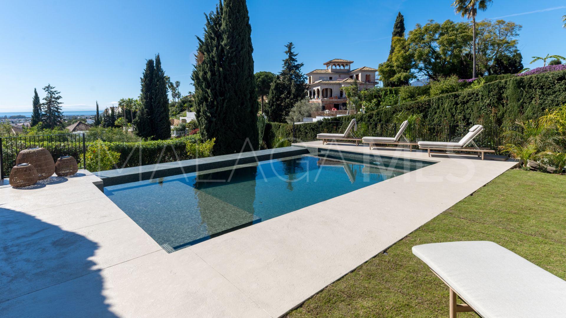 Semi detached house with 4 bedrooms for sale in Altos del Paraiso