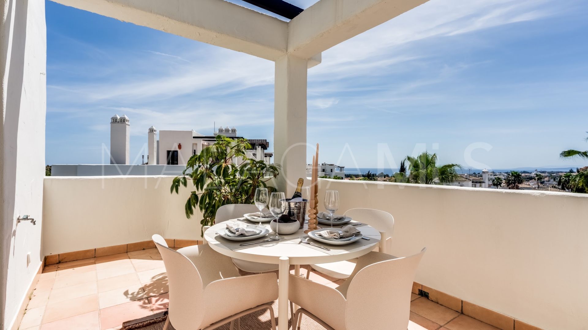 Tvåvånings takvåning for sale in Estepona