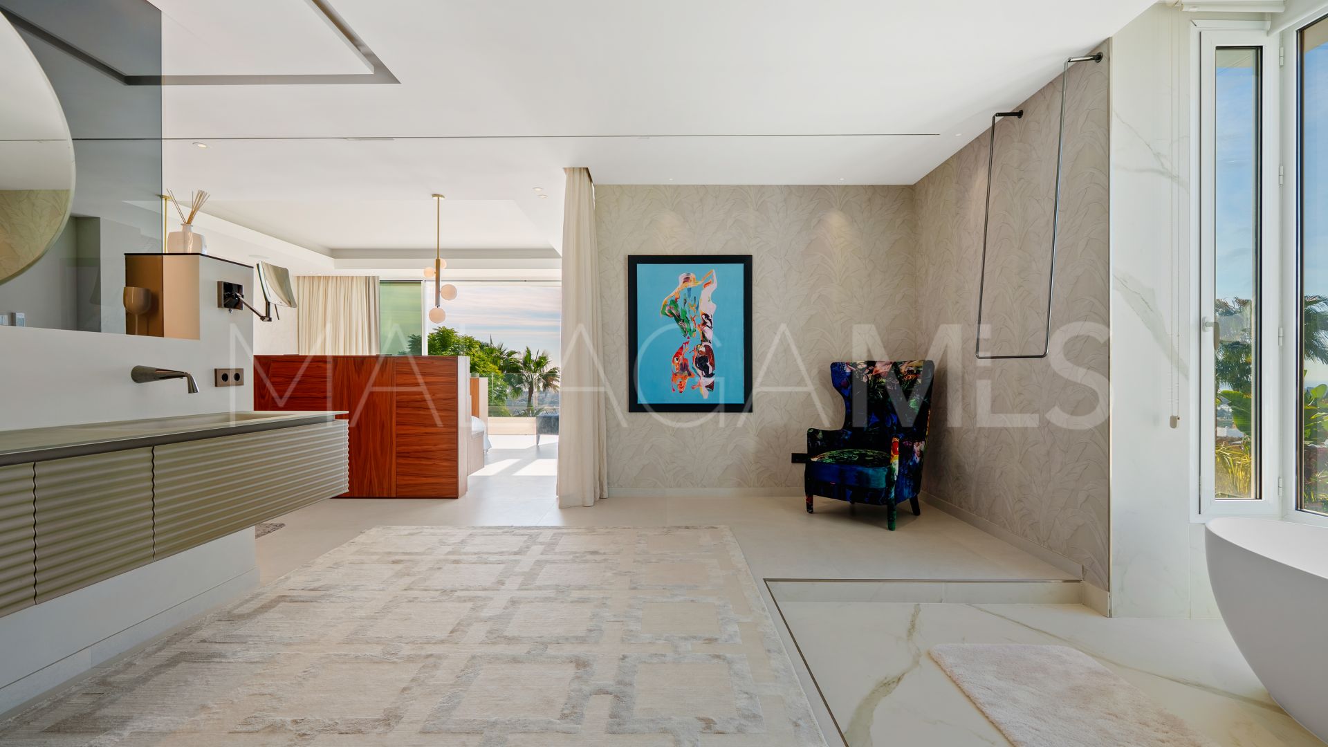 Villa for sale in Benahavis