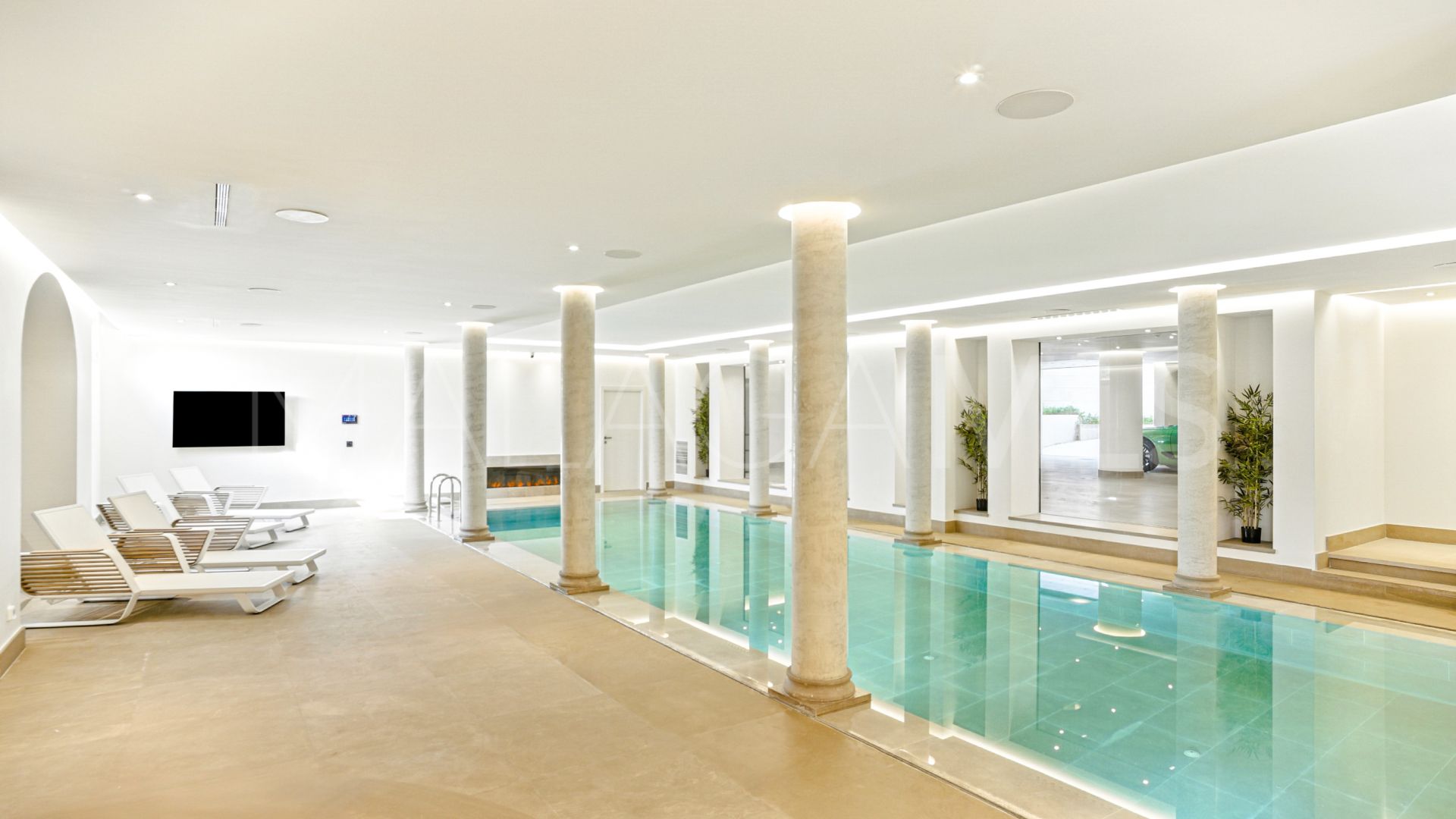 Villa for sale in Sierra Blanca