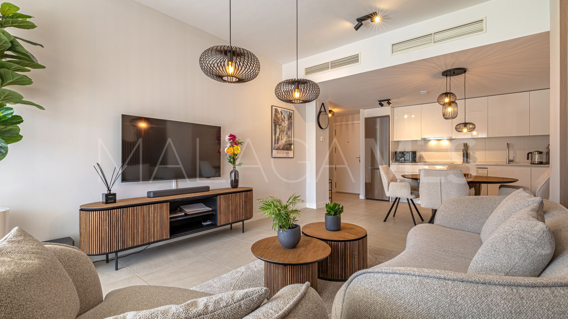 Erdgeschosswohnung for sale in Estepona