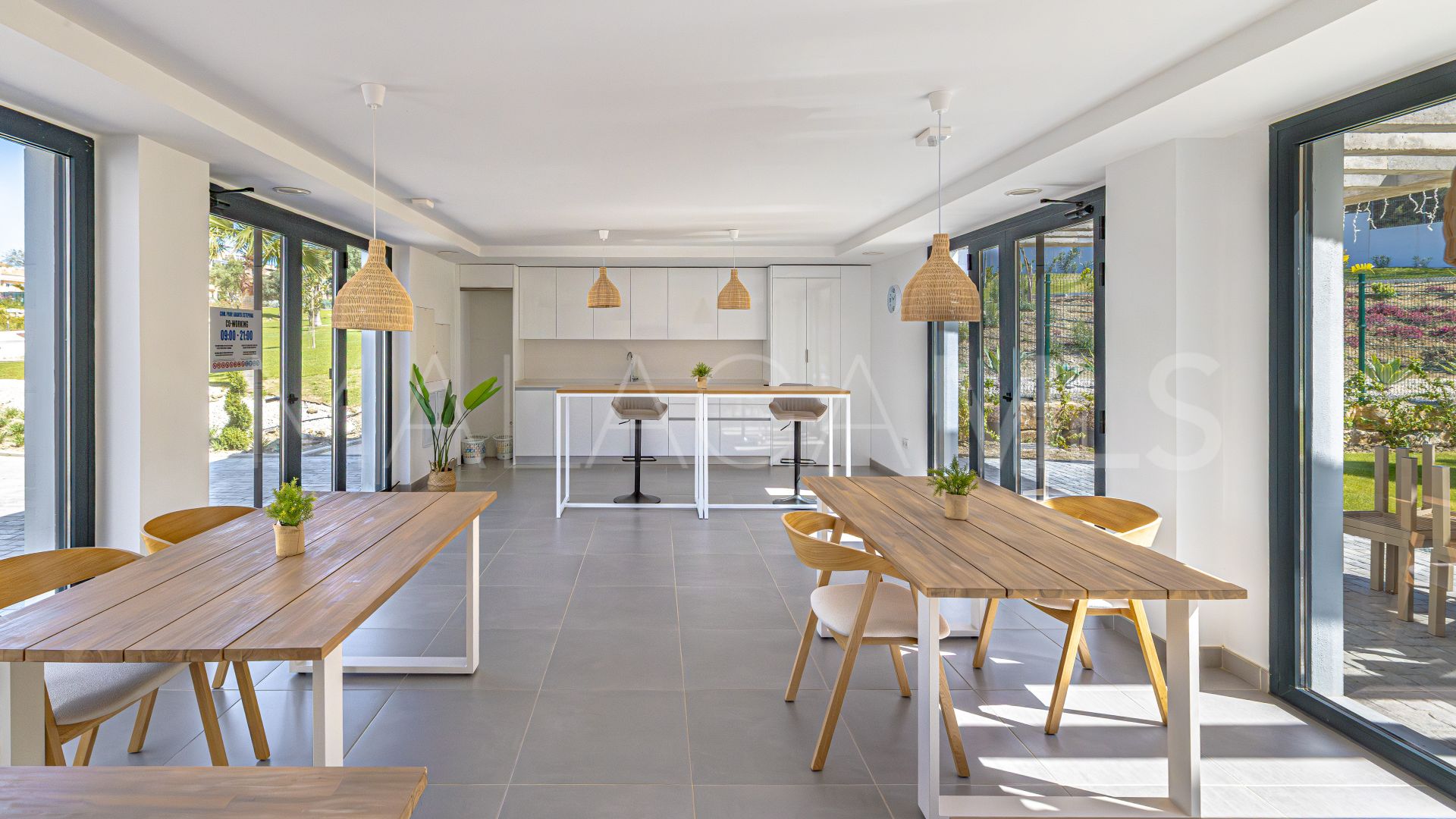 Erdgeschosswohnung for sale in Estepona