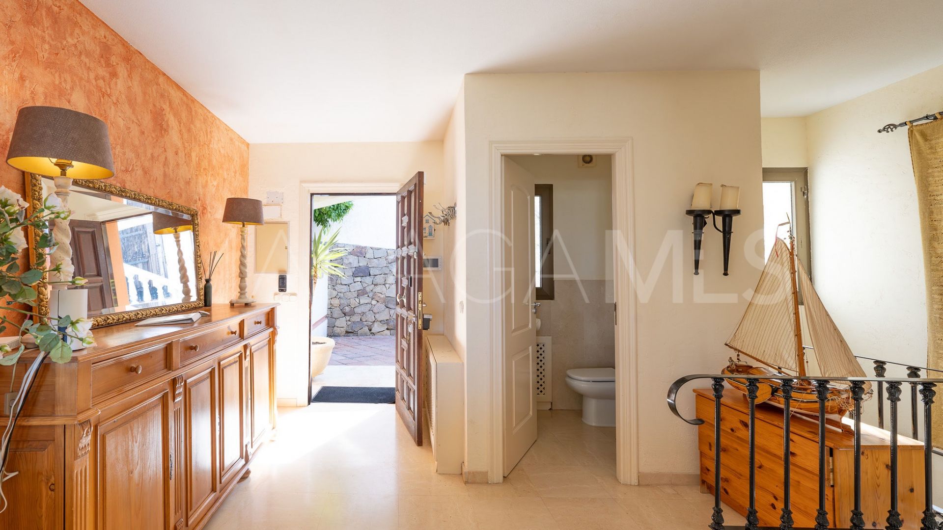 5 bedrooms villa for sale in El Rosario