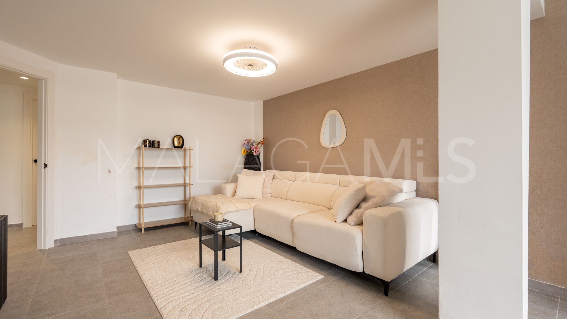 Villa for sale in Estepona