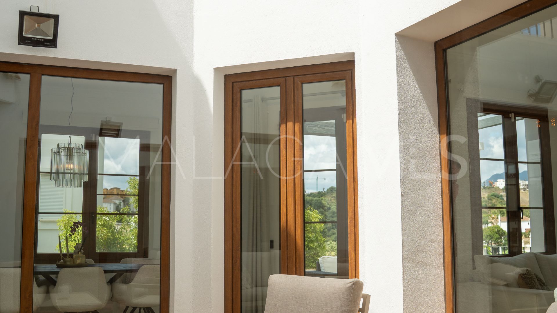 Villa for sale in Estepona