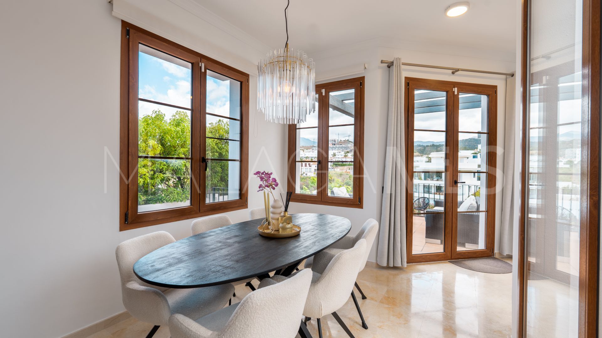 Villa for sale in Estepona