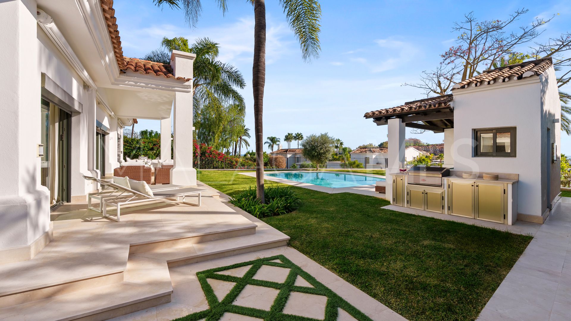 Villa with 4 bedrooms for sale in Marbella