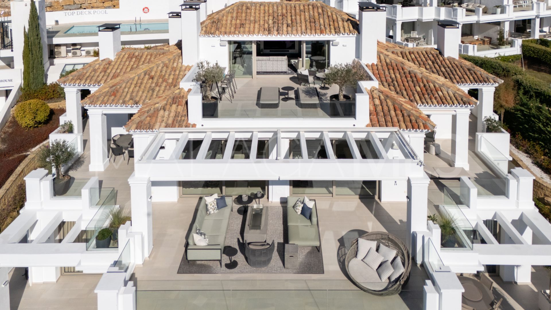 3 bedrooms Nueva Andalucia duplex penthouse for sale