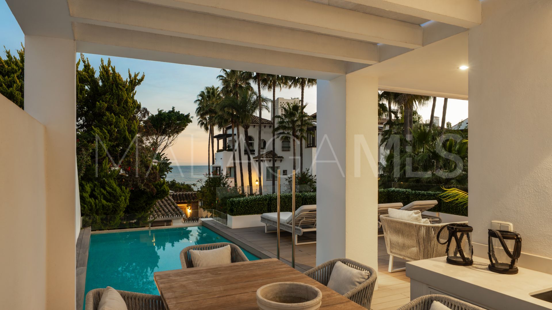 Parvilla for sale in Marbella Golden Mile