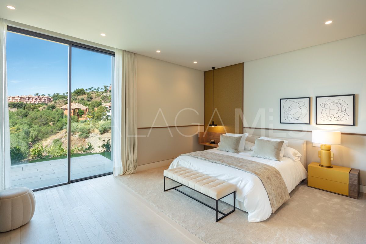 Villa for sale in Benahavis
