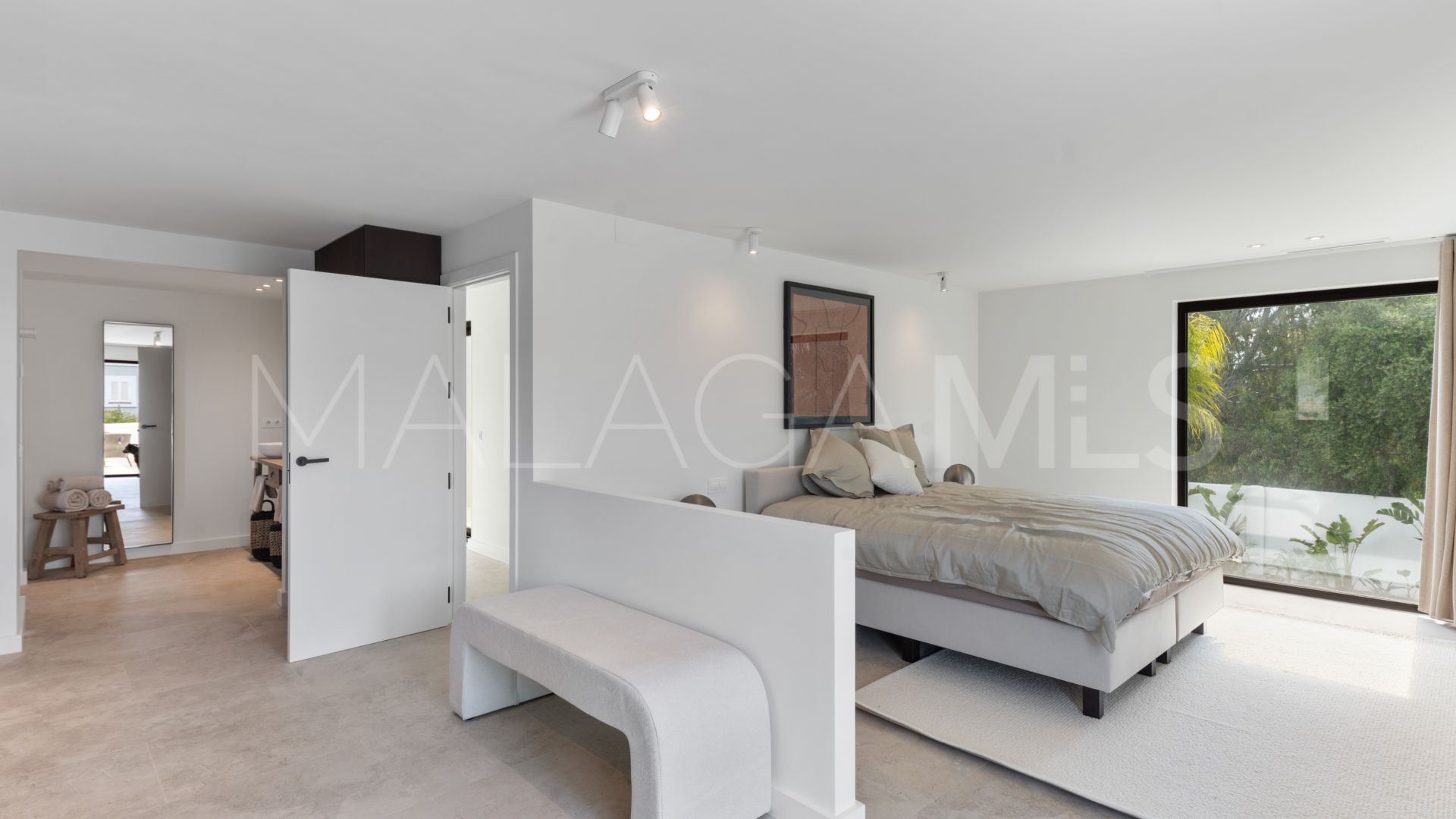 Villa for sale in Casasola with 5 bedrooms