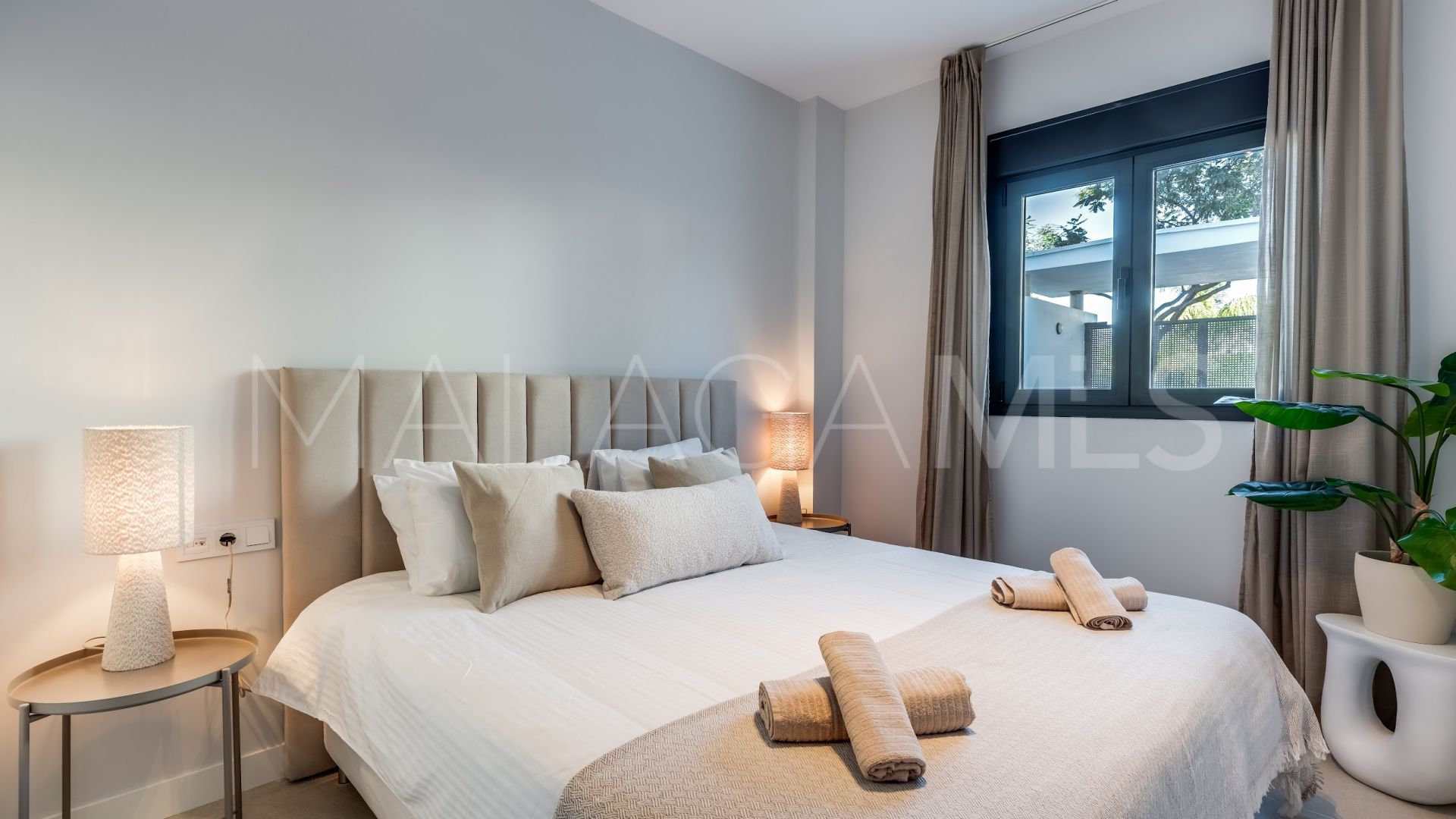 Markplanslägenhet for sale in Estepona