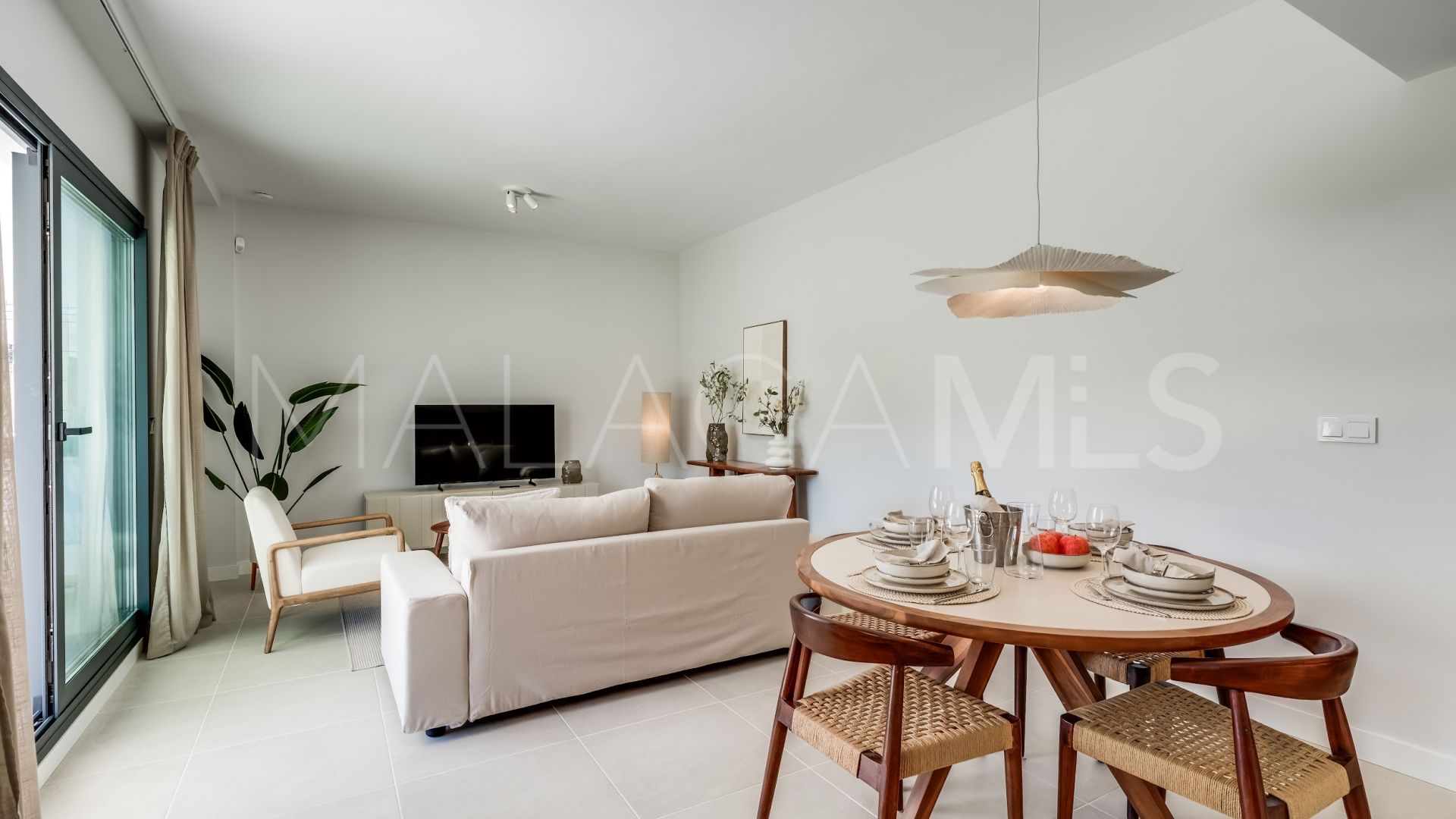 Markplanslägenhet for sale in Estepona