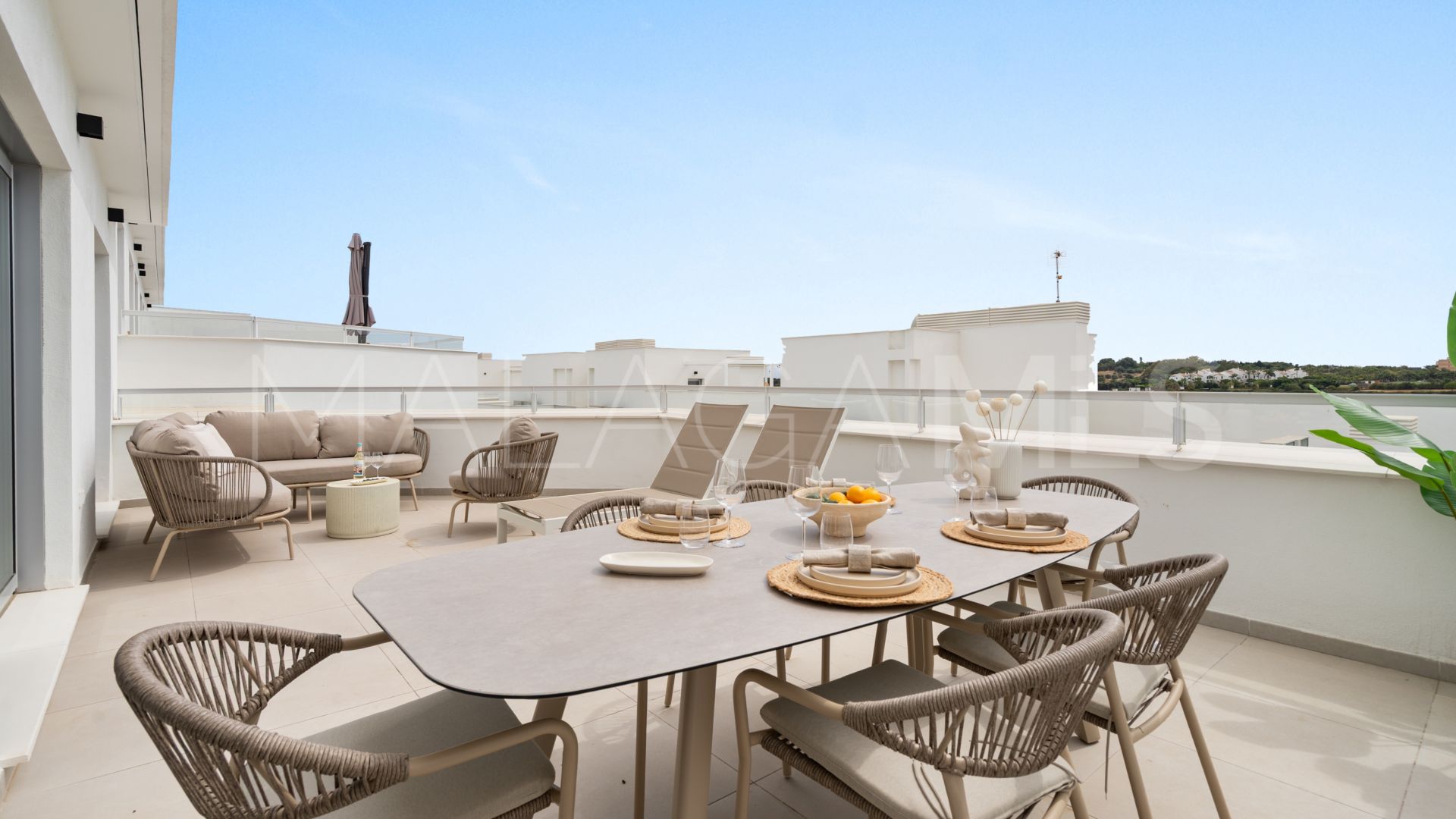 Takvåning for sale in Estepona Öst