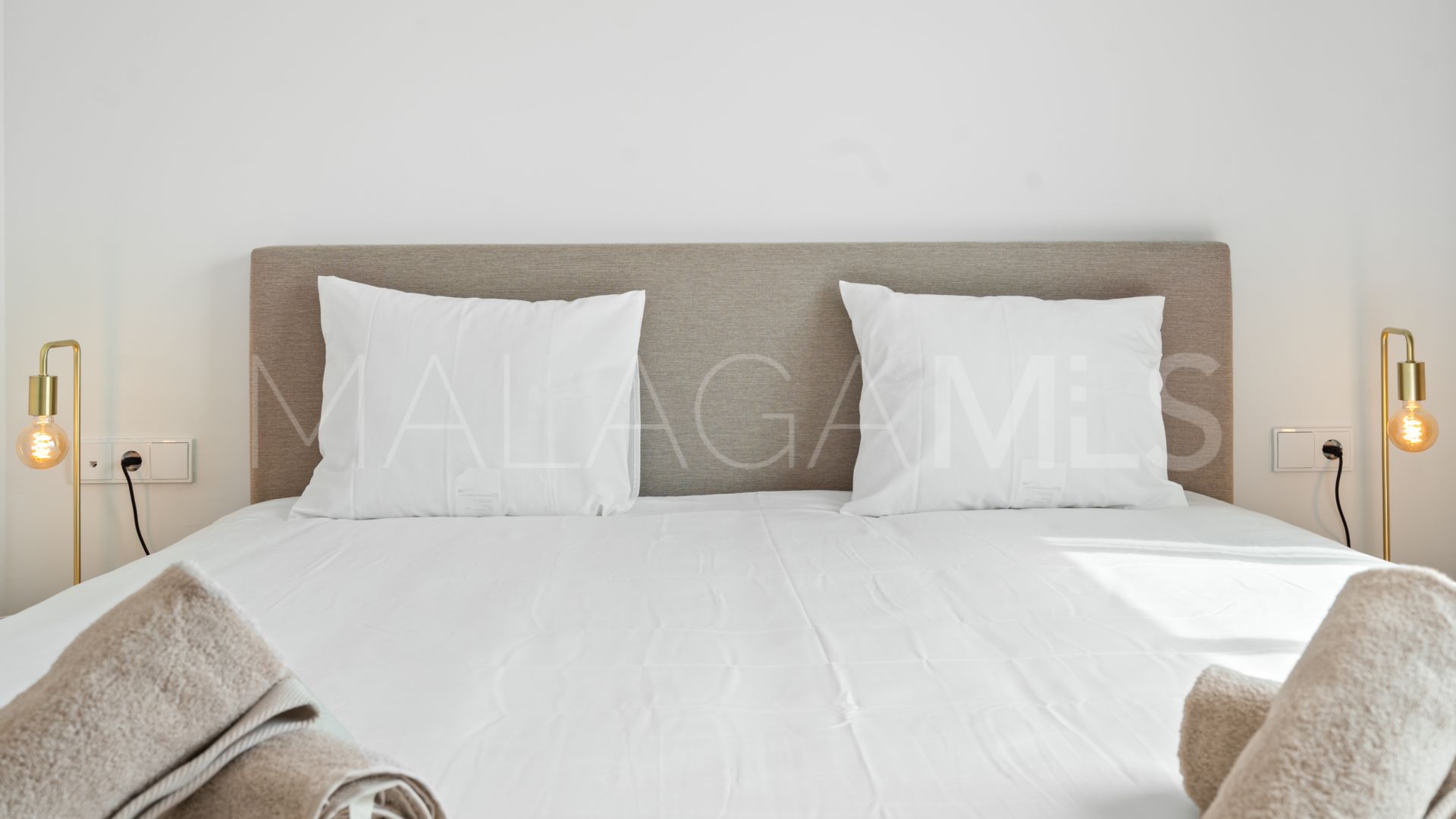 Takvåning for sale in Estepona Öst