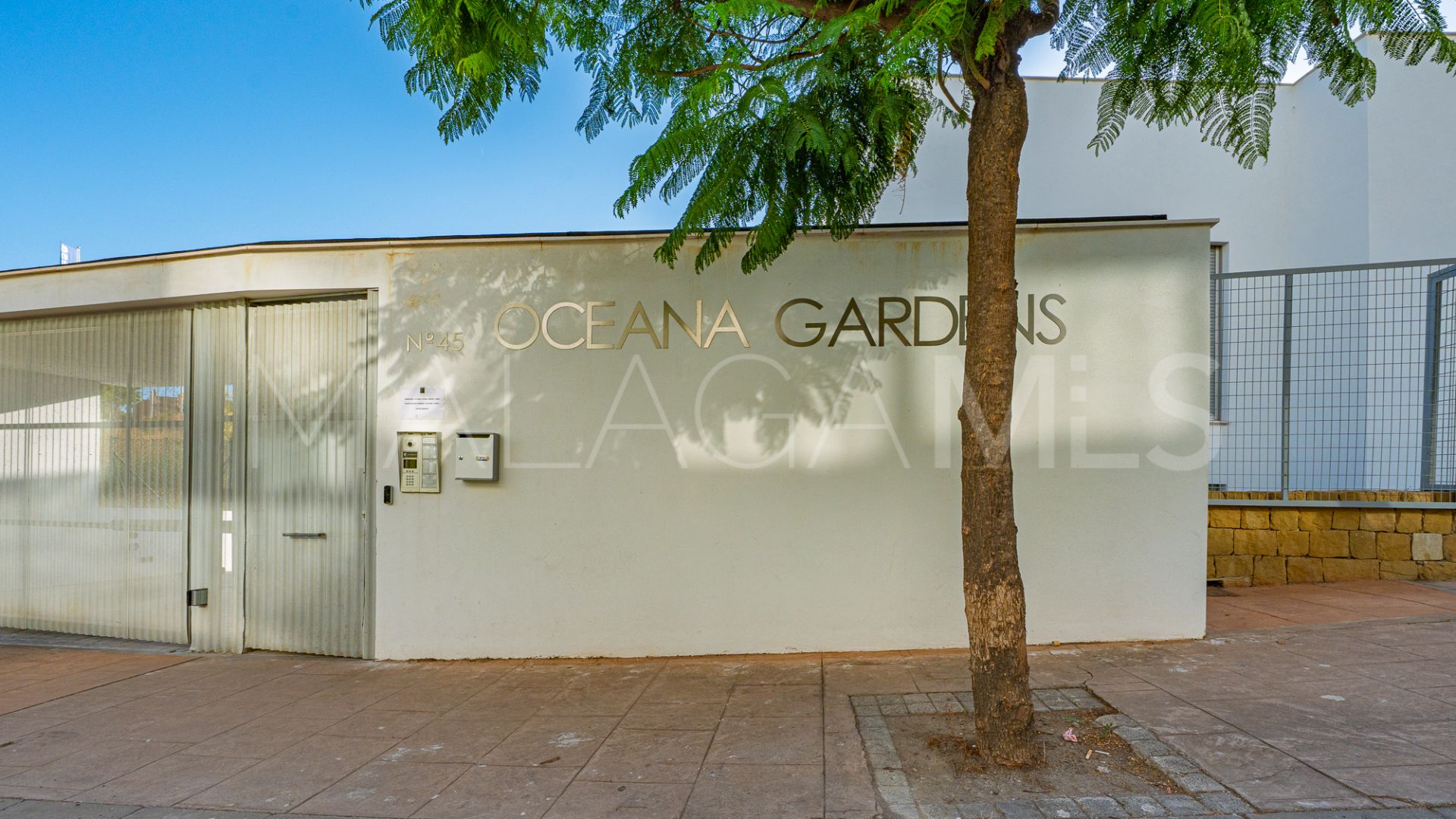 Takvåning for sale in Estepona Öst